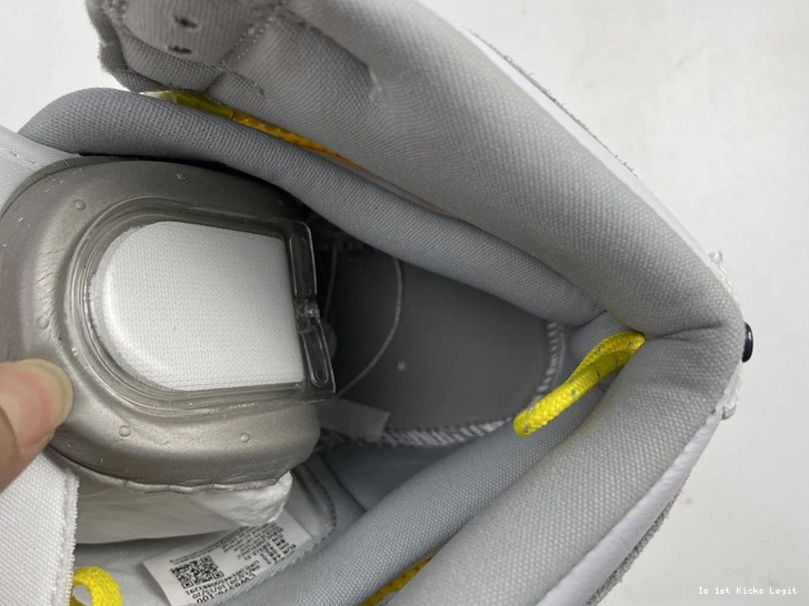 Smoke Light 1 Switch CW6576-100  Jordan High 0215